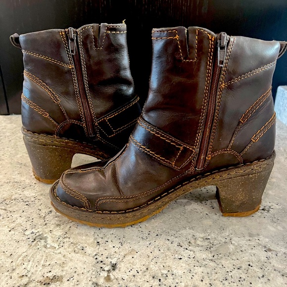 Joseph Seibel brown leather bootie excellent condition. - Picture 5 of 6